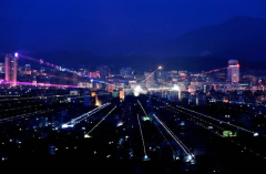 城镇居平易近人均可安排收入和农人人均纯收入